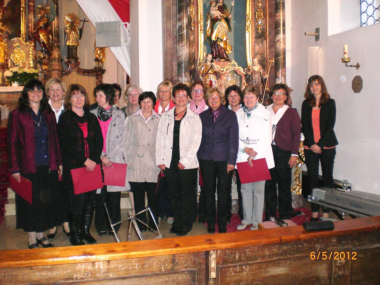Frauensingkreis in der Denkendorfer Pfarrkirche